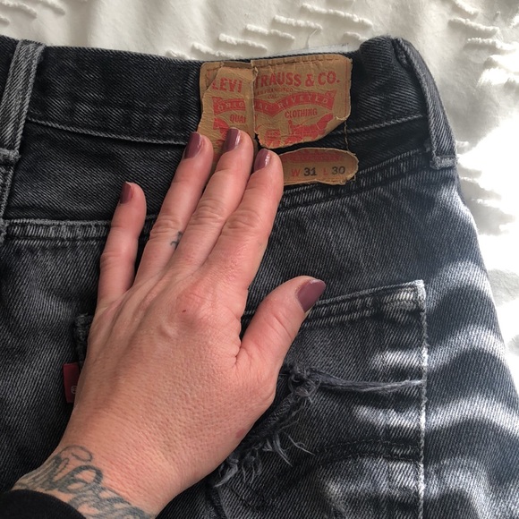 Authentic Vintage Levi’s Mid-Rise 501 Denim Button-Fly Jeans. Rare 31 Waist - Picture 7 of 9